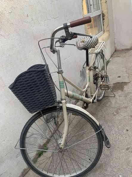 السلام وعليكم للبيع بوسكل حيل نضيف
#السعر 75 وبي مجال 
خاص مفتوح او رقم ‭0780 569 6549‬
