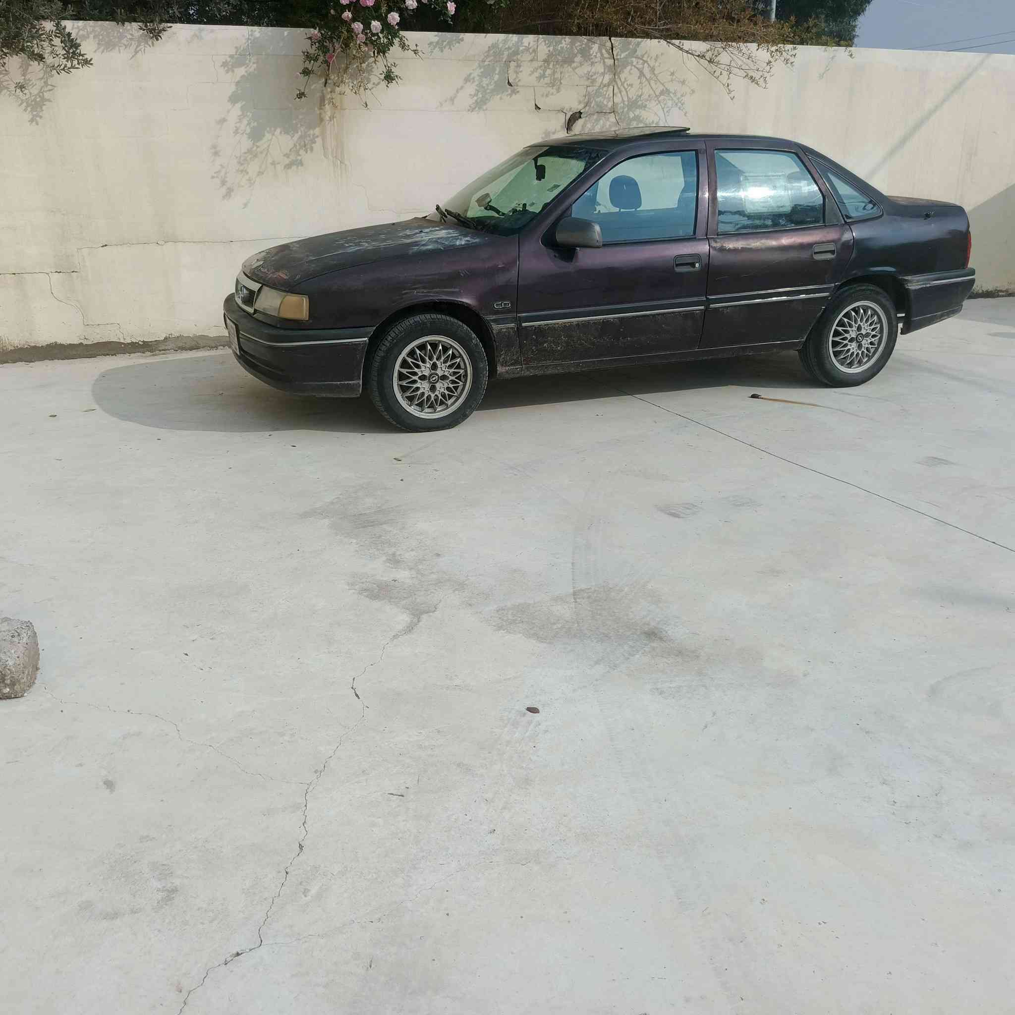 فكتره  توماتيك حجم 20 موديل 93 وضع شركه بدون صبق بدون أي ملاحضه لا صرف ولا نفخ محرك كير شرط رقم الماني سنويه عضم سياره ترايك البصره جاهزه من كلشي تايرات جدد طخم كلو مبدلو جديد دتفه حار سياره ستيرن بور سيدي كرستال تنته كهرب  شرط الوكاله ولتحويل عنوان موصل أيسر حي القاهره الهاتف *********** (((( *********** السعر 40  , بيه مجال قليل
