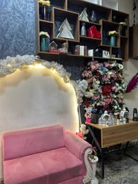 محل زهور • حي النقيب • بكامل المحتويات