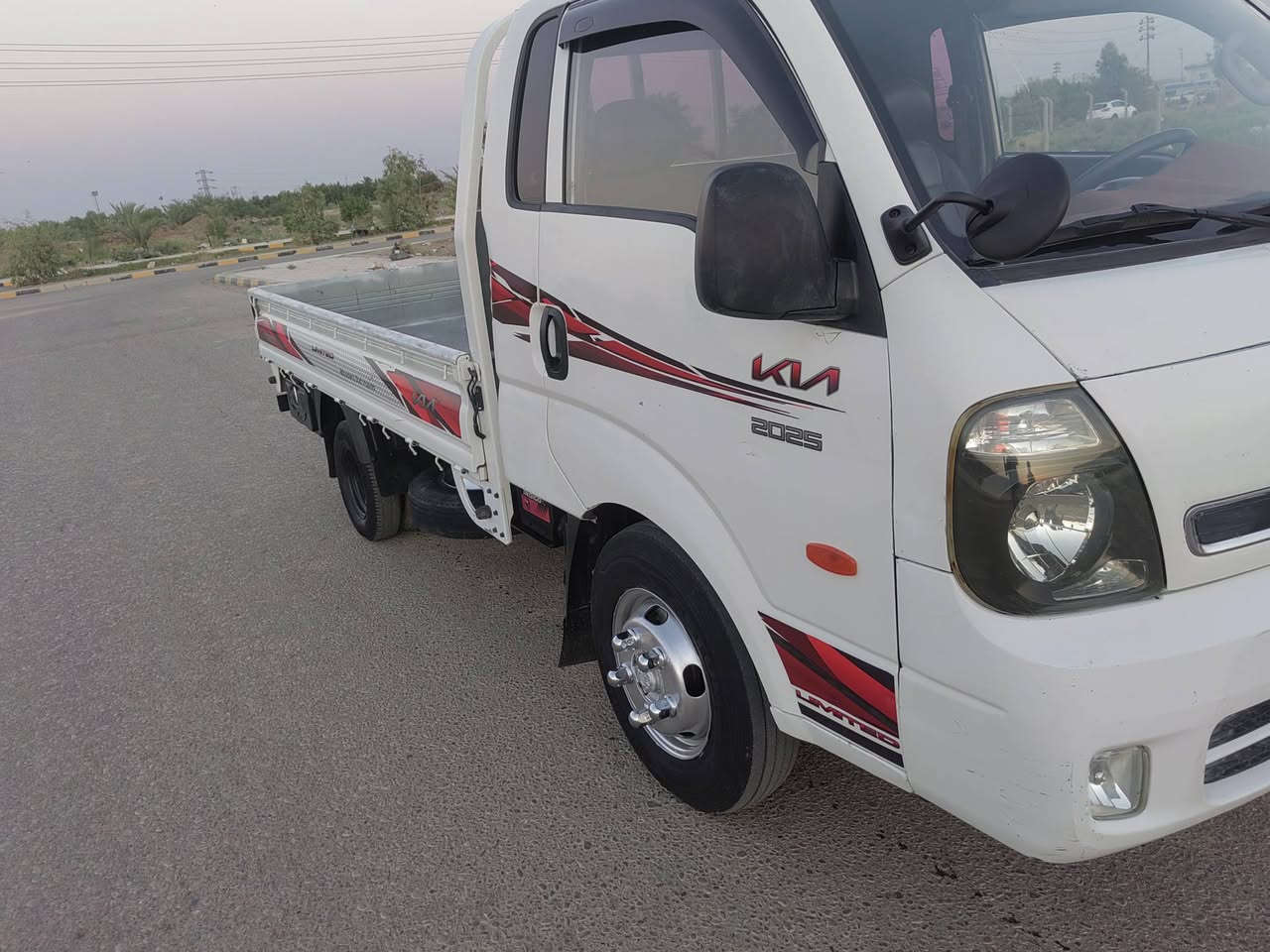 وين يدور جديد كارتون
كياا حمل فحل ، موديل 2018 محدثه بل كامل شرط بيبان 18
َ{ ادوات ادوات}
 متوئمة شرط الحاسبه
على رقم شاصي وبيه حصه تفويل كاز وين متريد اطلع بيه
✺محرك 4000 مسكرر سبلاين
✺كير مكينه اكسل كفاله عامه
✺كصة حوض شغل درجة اولى 
✺دخول جديد مشي
 قليل 
✺تأيرات تخم كوري
سبيرات جاهزه
كفاله ضربه صبغ خياس ابد ابد  مابيه 
 اصلي  جدد٪٪٪٪
 حجر البيه مال شركه بيه سياره بعده وكاله  
✺تحكم مري كهربائي +شفط مري 
✺باتري جديد   
✺تبريد شغال ثلج ❄️
✺السيارة جاهزه وبدون اي نقص كاملة على 24 حباية  تستلم بدون اي نقص 
✺سيارة احلى من الصور وشغلها مضبوط 
✺كير مكينة حدادية دواخل كهربائيات كلشي جاهز ولاكلوب بيه نقص
✺مكان السيارة {ميسان العماره }
✺السعر68} وبيها مجال حك الجية تراي ناعم شرط مال ٢٥
للاستفسار 📞 ماجاوب خاص  وتساب او اتصال {***********
