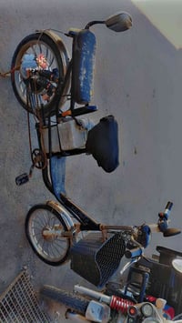 دراجه البيع البطاريات تخم كامل جديد قبل شكم يوم شديته دراجه نضيفه بس ي...