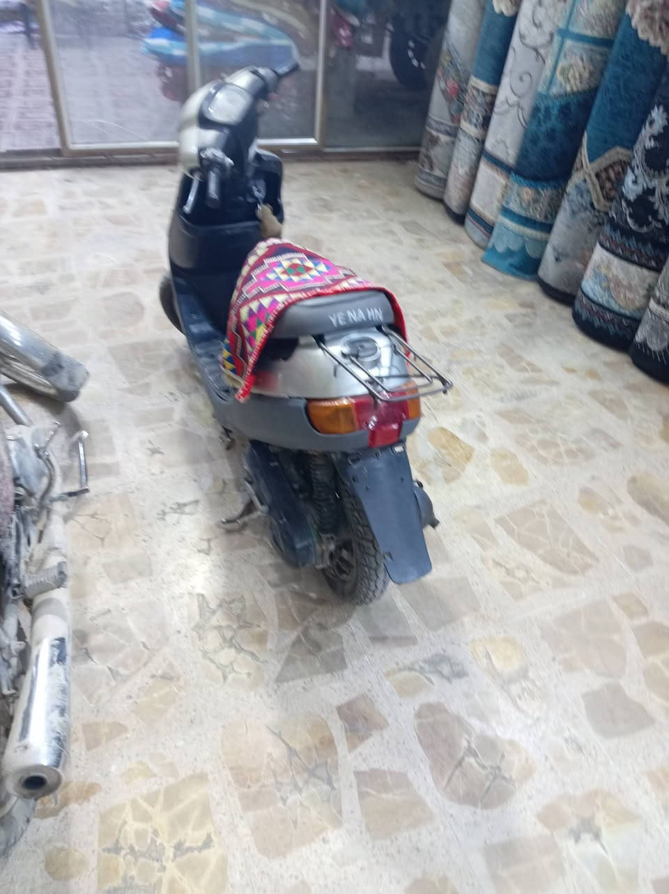 السلام عليكم شباب دراجه للبيع سلف هندر كامله مكمله ***********
