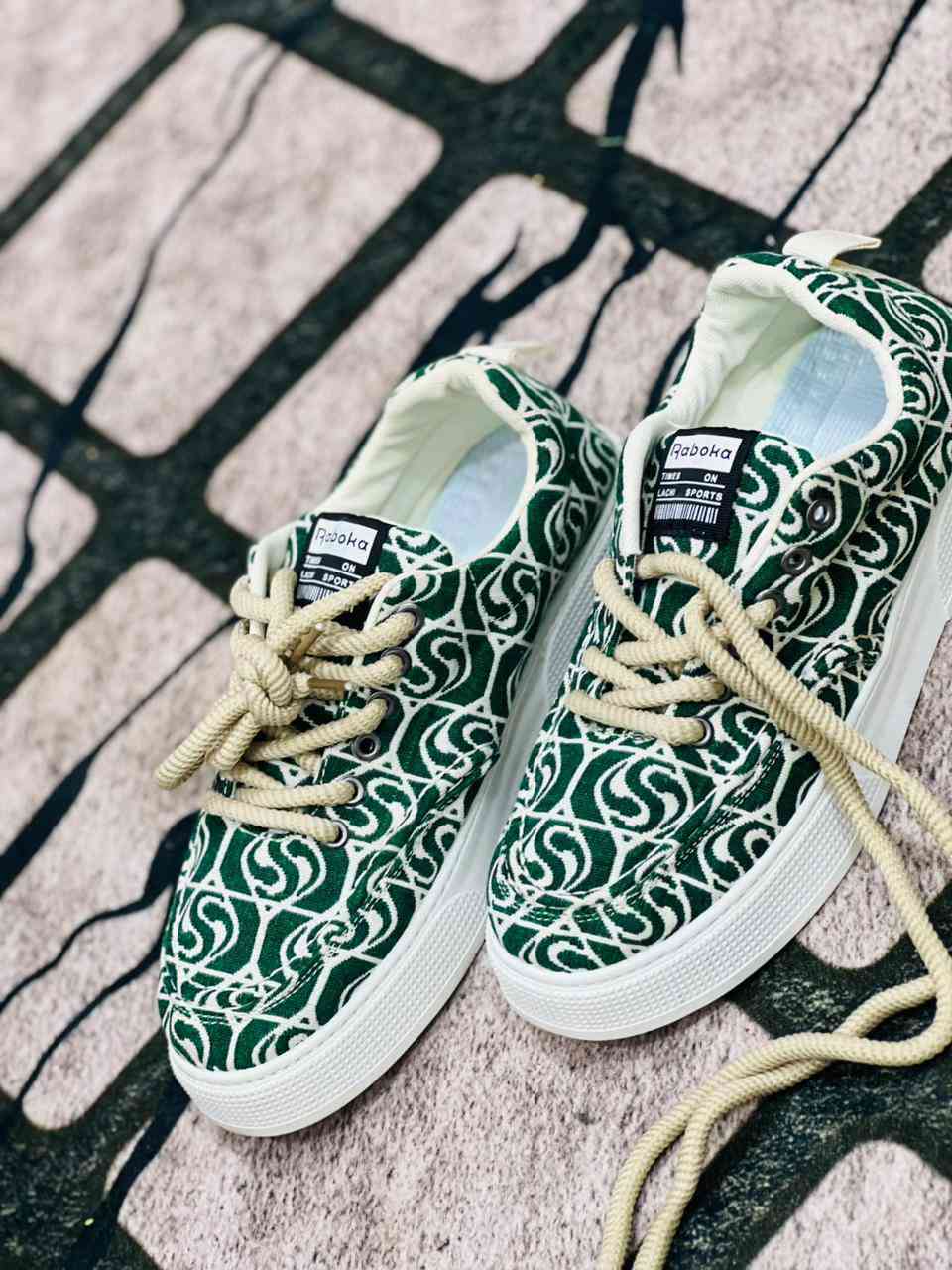 السلام عليكم شلعه احذيه جديد سعر القطعه 3,500 ابيع شلعه قطع تخبل توصيل موجود


**إذا كنت صاحب هذا الإعلان وتريد حذفه لأي سبب، رجاءا أرسل رسالة إلى الدعم الفني**