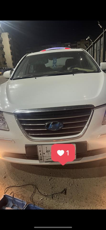 مساء الخير سوناتا وارد كوري محرك 2000 حادثها جاملغ امامي بغداد تحويل ثاني يوم  ***********سعرها 104 ومجال بسيط تبريد ثلج كير محرك صدر كفاله باتري جديد تحويل ثاني يوم  104 مجال بسيط  الشراي فقط يخابر وكلشي موضح بلصور ونفسه الجاملغ بي هاي الطخه موديل 2009

