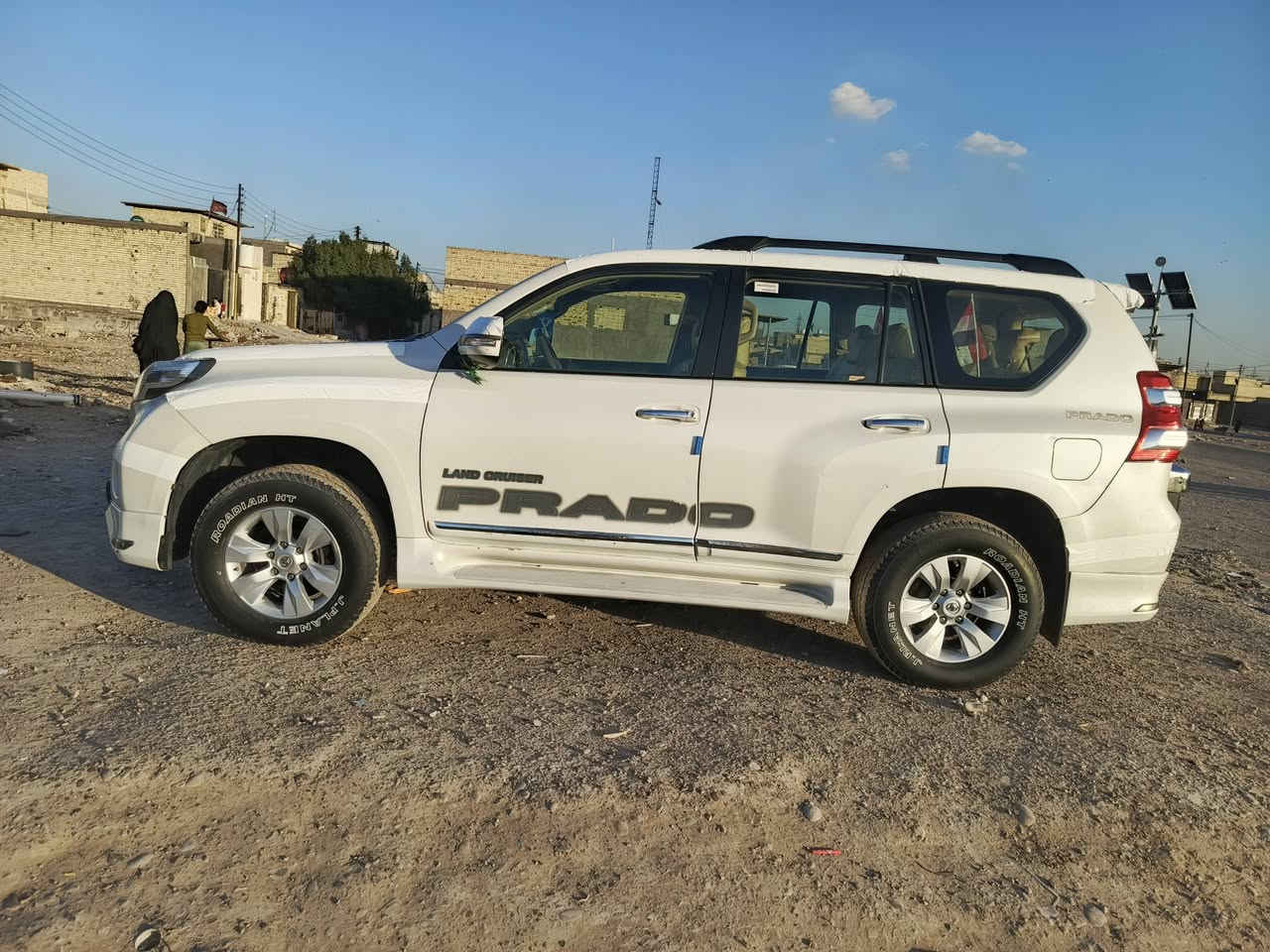 السلام عليكم للبيع برادو 2010 محدث 17 ماكينه 4 سلندر لا تبخير ولا تنقيص صدر جديد تخمت تخم تاير جديد تبريد ثلج سياره رقمها بغداد باسمي تحويل ثاني يوم المكان بغداد الشعب الى اكو مراوس حسب القناعه السعر 210 وابيها مجال ***********
