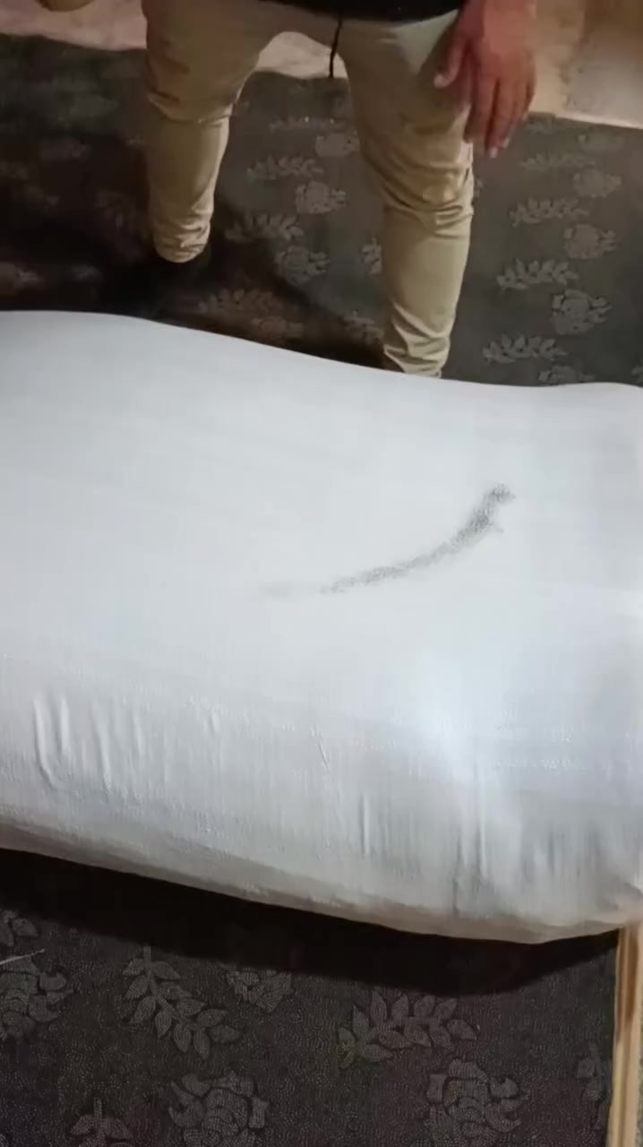 عنوانه عسكري كبل فرع السوق مجمع سيد باسم العرباوي أهلا وسهلا ***********
