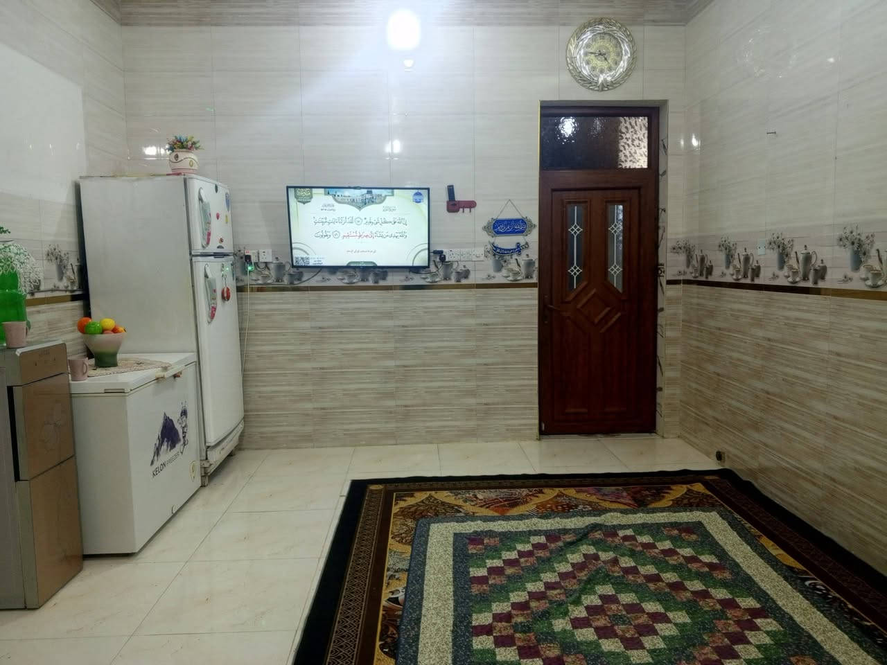 بيت للبيع مساحه 270 متر ركن شارعين حي الحكيم نزله شيهد نزار الرقم ***********

ددددد
