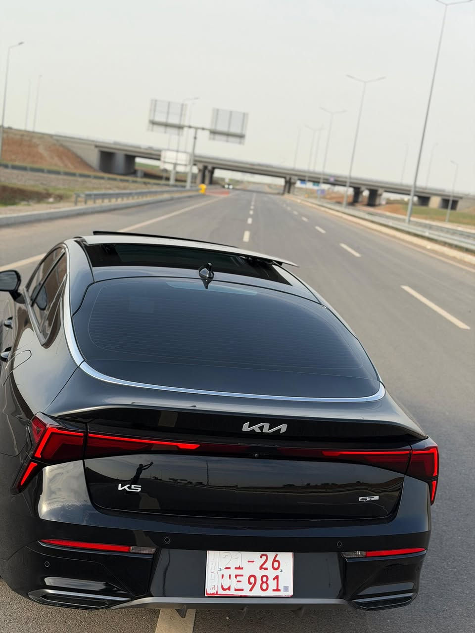 سلام عليكم
2025K5 
 Gt lien
بنوراما 
مكينه 2500 المرغوب
شاشه متصل 
كراسي الاماميه تدفئه
كريي سايق كهرباء
شحن واير ليس
حساس امامي خلفي 
سايد بريك كهرباء 
اوتو هولد
مود درايف 
تشغيل عن بعد
وياها بصمتين
رادارات 360 درجه 
لايت3عدسات
داخل احمر 
نظام سماعات Bose
وباقي مواصفات معروفه جيتي لاين
الحادث
جاملغ سكن صبغ بدون دواخل بدون ايرباك
بيها طعجه صغيره بالبنيد اثر نقل 
ماشيه 12،000mi
سياره بوضع شركه
KNAG64J76S5314271
للاتصال
***********
