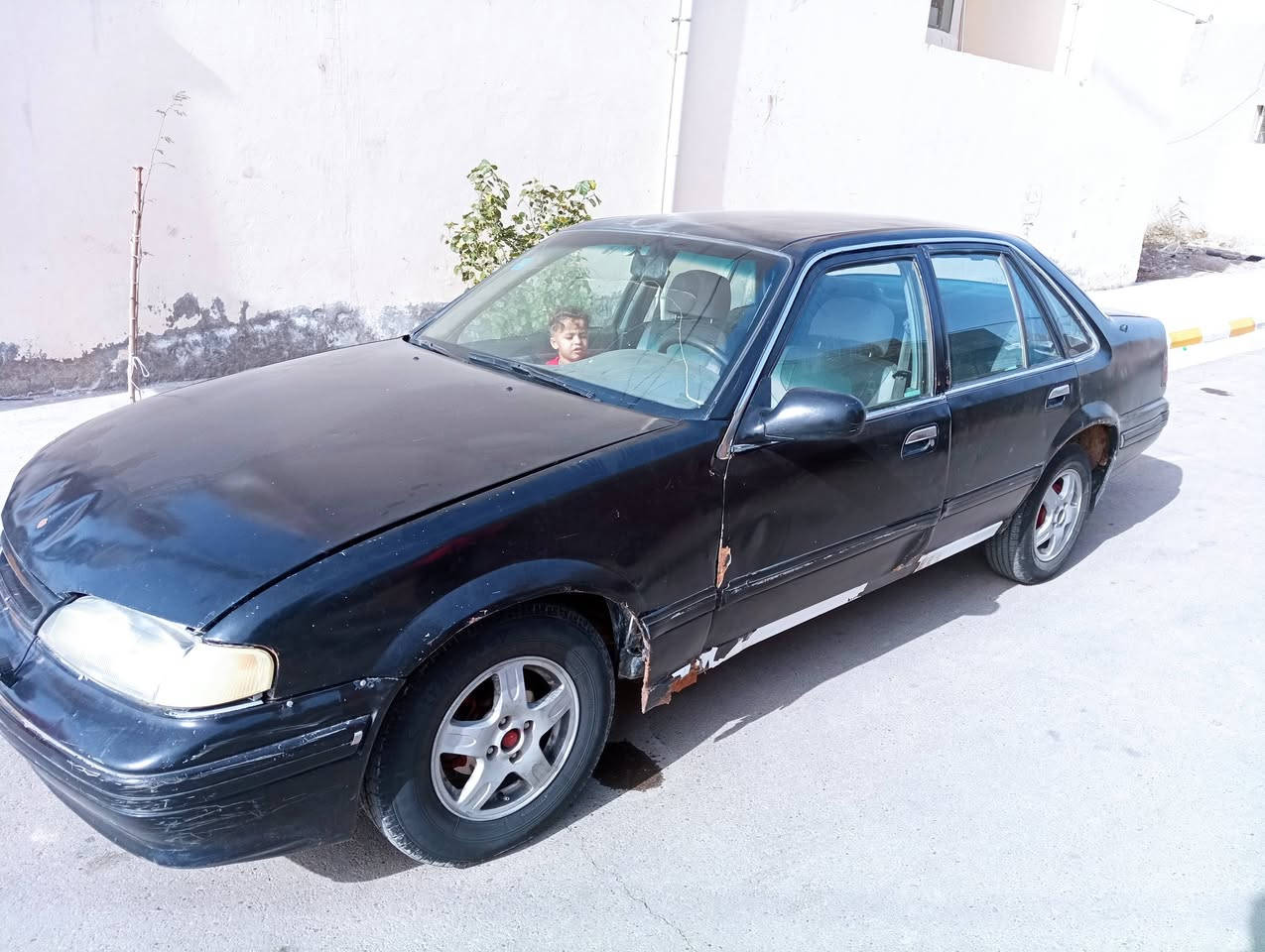 سلام عليكم سياره برنس 94 
سنويه 30 رقم واسط نكليزي 
محرك وكير حاويه مكفولات 
صدر امامي خلفي كله جديد ترايك البصره او مرواس حسب القناعه
السعر 25 وبيه مجال قليل   مكاني واسط  نعمانيه***********‬‏ للاتصال
