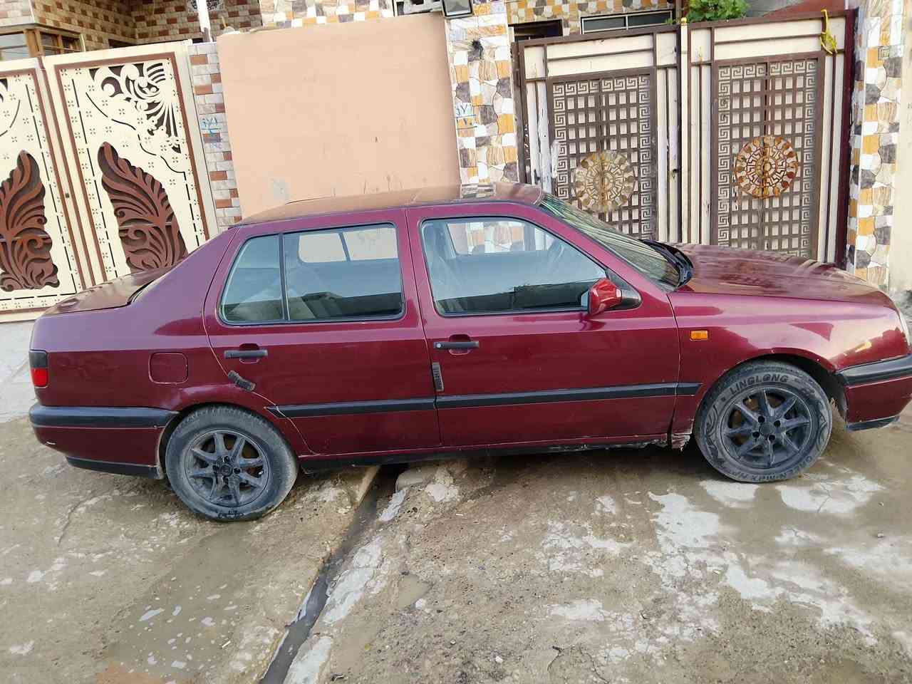 سلام عليكم من رخصه مدير الكروب سياره كولف فنتو موديل 92 سياره مال بيت
1 بيها كابون بانزين 
2سنويه لغايه 2029 
3 سياره الكلج مالها كايم 
سعر 25 بيها مجال بسيط رقمي ***********
