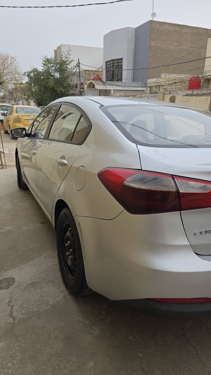 كيا سيراتو ١٦ خليجي
محرك ١٦٠٠ سياره جاهزه من كير ومحرك وتبريد وحدايه 

تخم تاير جديد سياره بيه تقريبا حزام صبغ بدون حادث

سعر ١٠٥ مكاني نجف ***********
