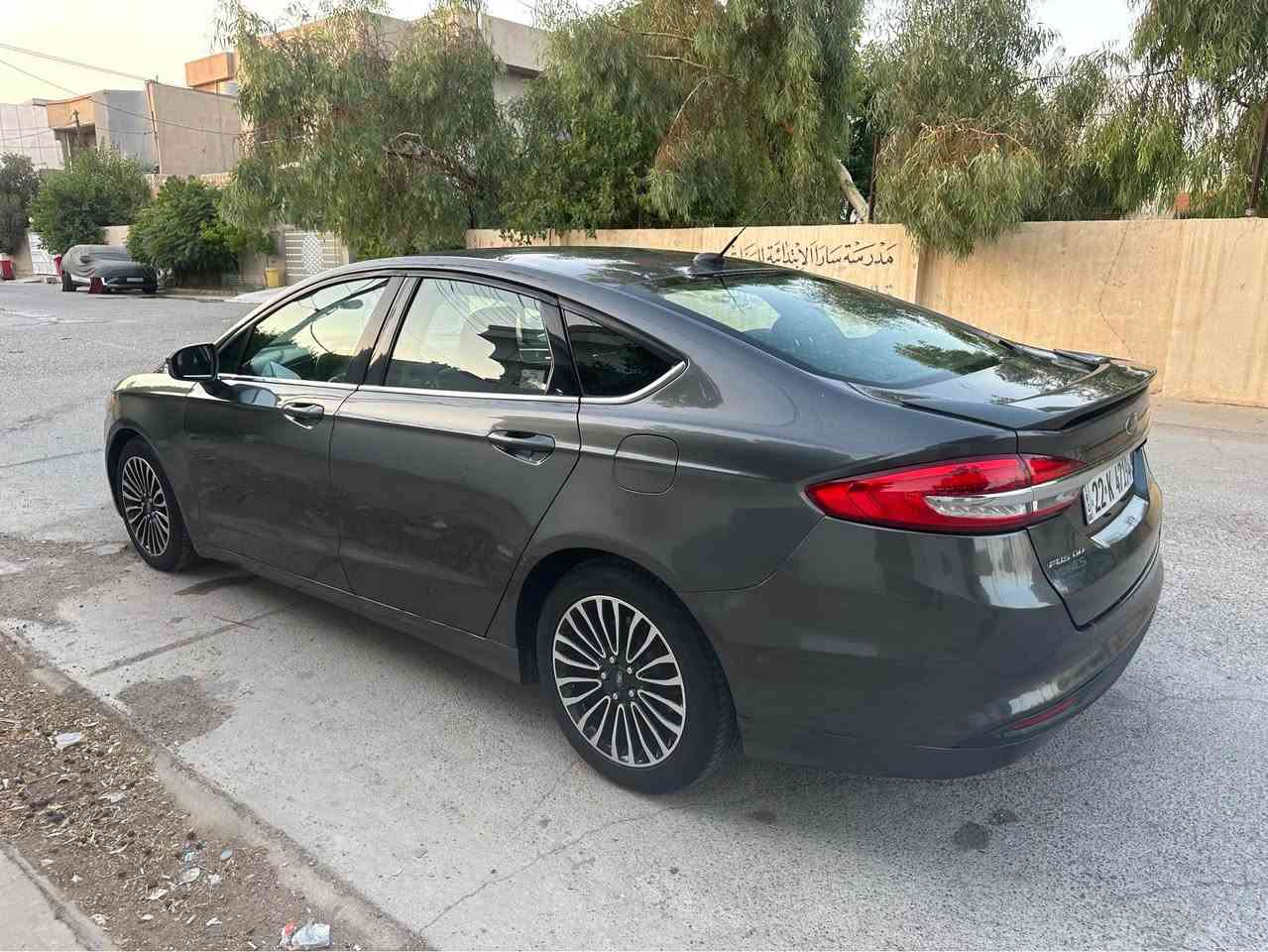 فورد فيوجن موديل 2017 مواصفات SE لون نفطي حجم محرك 2.5 بدون تيربو   المرغوب كير محرك مكفول شرط لا صرف ولا بخار موصفات السيارة معروفه مثل 
تشغيل بصمه
كير ماوس 
تحديد سرعة 
هندبريك بصمه
بكلايت ليد 
لايتات زينون
شاشه بلوتوث تبريد لمس 
سياره جاهزه تبريد شغال تايرات جديد كهربائيات كامل بدون نواقص سنويه جديد دفتر بانزين بي شرط تحويل ظرر السياره 5 قطع صبغ سياره كولش حلوه سياره شبر تعديل بارد مابي شرط بدون دواخل بدون شاصي بجم كبس كول عل بلادي  صندوك كبس سياره ماشي 140مايل حقيقي سيارة جديد مكان السياره كركوك سعرالبيع (98$) بي مجال 
*********** 
*********** كركوك, العراق
