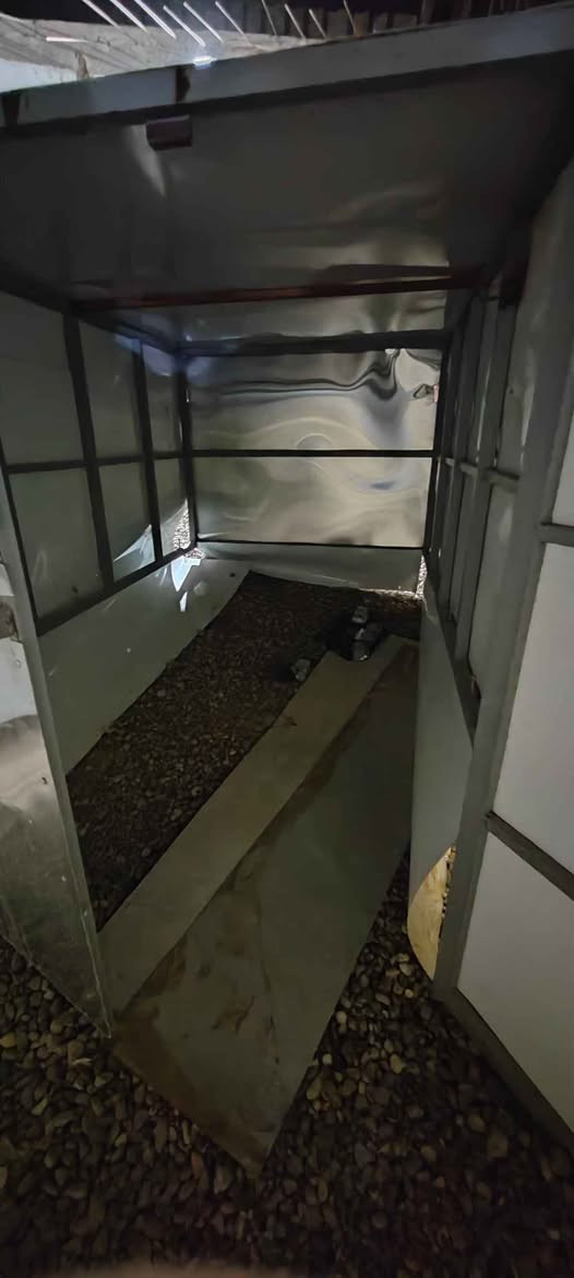 محجرات ستوتة شغل درجة اولى مغلف وكامل مكان طويريج سعر المفرد 225 الف
*********** كربلاء, العراق
