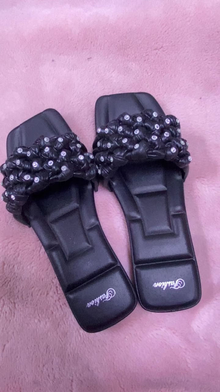 سليبر شي ان
قطعة اخيرة السعر ٥

كولشي مريحة قاعدته

قياس ٣٨ 

موجود توصيل بسمايا وبغداد ومحافظات


**إذا كنت صاحب هذا الإعلان وتريد حذفه لأي سبب، رجاءا أرسل رسالة إلى الدعم الفني**