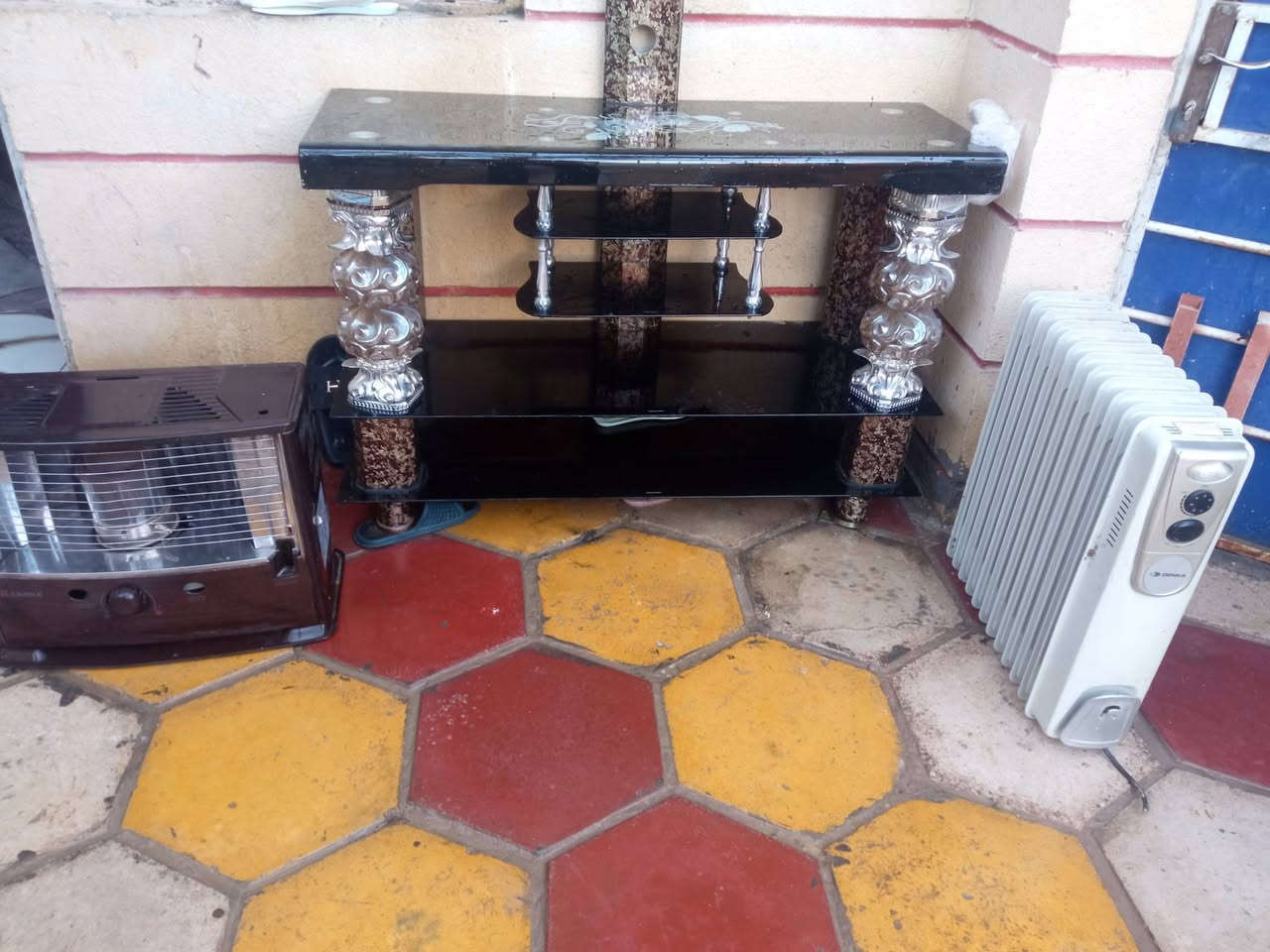 السلام عليكم شراي تفضل خاص ب اسعار مناسبه ناصريه مركز ***********
