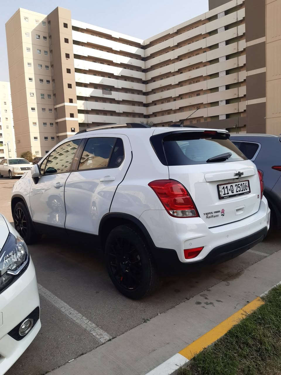 السلام عليكم
تراكس موديل ٢٢ صور الحادث مرفقة تبديل قطعتين موجود سونار ماشية ٤٩ گير محرك مكفول تحويل مباشر بصمة داخل جلد رادار . السعر ١١٠ 
***********
