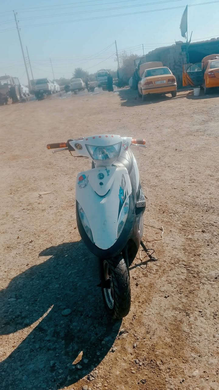 سلام عليكم دراجه ماكس للبيع بوشه 55 مكينه ناعمه تخبل كهربايات شغاله سلف هندر دراجه كامله ما نقصه شي سعر خاص او ‏‪0786 467 6441‬‏
