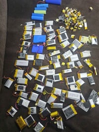 ٣٠٠ بطارية • بغداد