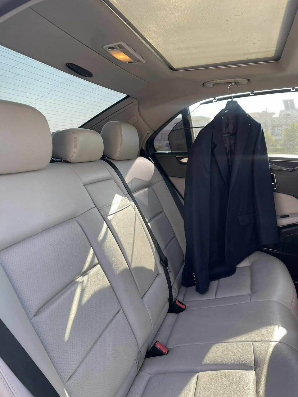 مارسيد E 200
موديل 2011
پانوراما
ئه فنگاردن ضمان
بدون دعم و صبغ
143ميل ماشي
كير محرك تحويل وكالة كلشي بشرط
سعر 168
رقم موبايل ***********
مكان السيارة دهوك دهوك, العراق
