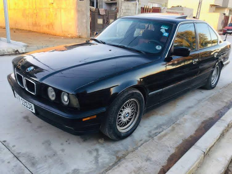 اعاده النشر بسبب الوعود الكاذبه
سلام عليكم بي ام 525 اصل وفصل موديل91 كبس دجتال كير اوتوماتيك فتحه بل سقف رقم نينوى الماني صاحبها الشرعي موجود شرط التحويل كابون بانزين باتري جديد سنويه ل 2030 غرمات صفر
السياره بيها ضربتين بل جاملغ الوره والكدام بجم  الضربات امصلحه عل بارد والسياره ال كاز كيت مشتعل يرادلها كور السعر 35قفلها  مكاني موصل حي الشيماء ***********
