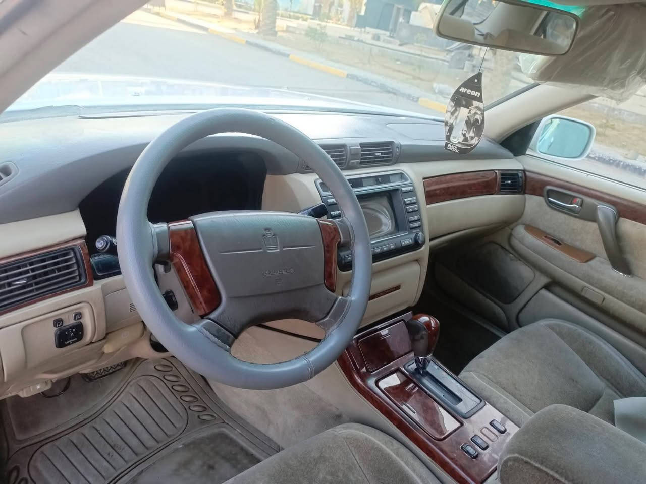 ياالله سلام عليكم ملكه تيوتا كراون 2002 لون ابيض لؤلؤي 3 دكم برده  مكينه ديفور جبير رقم كركوك الماني سياره مفحوصه قرار 48 ومدفوع كمرك باقيه ع رقم  متعممه بكل العراق  مكفوله من الكص ونقل الجثه   حداديه ومكينه وكير كارتون تحويرت نجف فوك وجوه سياره مكانه نجف السعر 99 وبيه مجال قليل حك الجيه لاستفسار ***********
