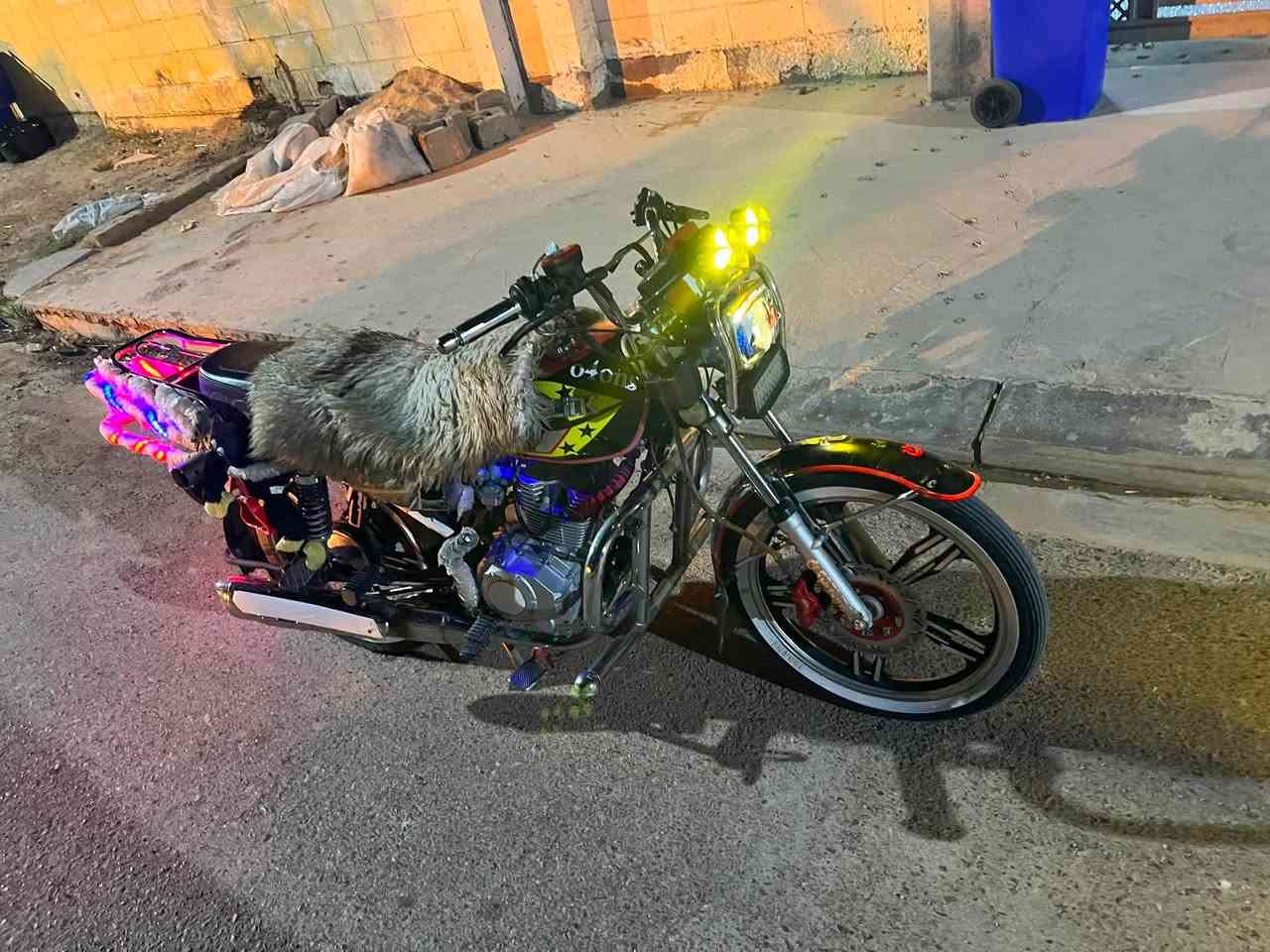 للبيع دراجه 23 تحديث 24 دراجه نضيفه تجي تفحص السعر 725 وبيه مجال


**إذا كنت صاحب هذا الإعلان وتريد حذفه لأي سبب، رجاءا أرسل رسالة إلى الدعم الفني**