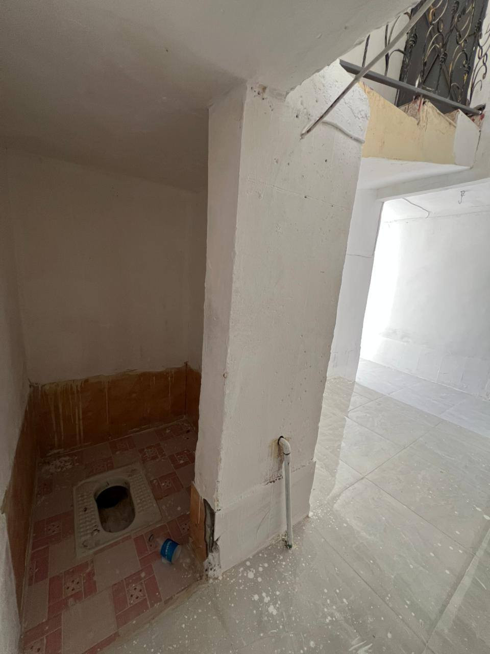 🏡 بيت للبيع – فرصة مميزة
📍 الموقع: كربلاء – العطيشي / حي عصام
📐 المساحة: 100 متر
📄 النوع: طابو زراعي سند 25 + إقرار محكمة
🔹 تفاصيل البيت:
استقبال
صالة
مطبخ
غرفتي نوم
صحيات داخلية وخارجية
💰 السعر: 26مليون (قابل للتفاوض)
📌 قريب من المدرسة وجميع الخدمات متوفرة
📞 للاستفسار: ***********
📱 واتساب متوفر
