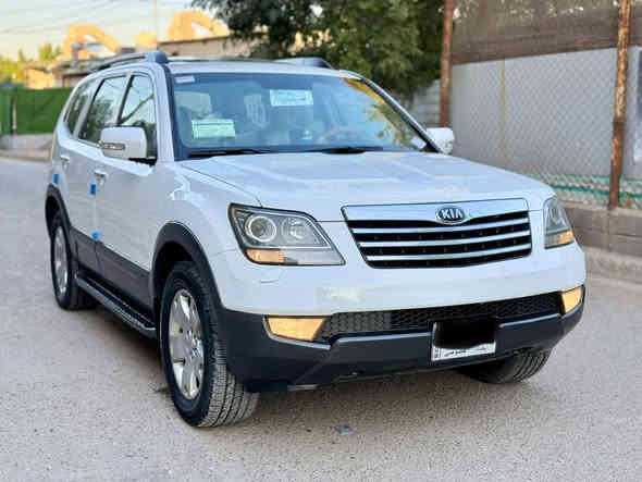 🌷ببركة الصلاة على محمد وآل محمد 🌷للبيع كيا مهافي موديل 2012 لون ابيض بدون ضربه بدون طخه بدون اي شي كفاله  عامه شرط السونار  مواصفات فول واحد على واحد ما عدا الفور ويل والبصمه كشنات جلد وكهرباء فتحه سقف طكتين گير ومحرك مكفولات برغي ممفتوح بيهن على وضع الشركه مكينة 6 سلندر 7 راكب 3 ثلاث قطع تبريدً مركزي منفصل شاشه كبيره وكامره دواره فول تحكم ستيرن جهتين كروز مثبت السرعه مانع الانزلاق لد امامي ولد خلفي  نضام منحدرات كشافات زينون لايتات زينون بك لأيد LED ويل كب كبير مود درايف ثلاثه انضمه قياده سبورت وسمارت وايكو اقتصاد البانزين كشن كهرباء  داخل لونين بيجي واسود وبعد بيها مواصفات اكثر / مكان السيارة بغداد- الرصافه🌷🌹🌷🌹
للاستفسار الاتصال على الرقم*********** وبيه واتساب#السعر_148🌹🌹 وبيها مجال بسيط 🥀🥀
ملاحظة ⚜️ السيارة كاملة بدون اي نقص
