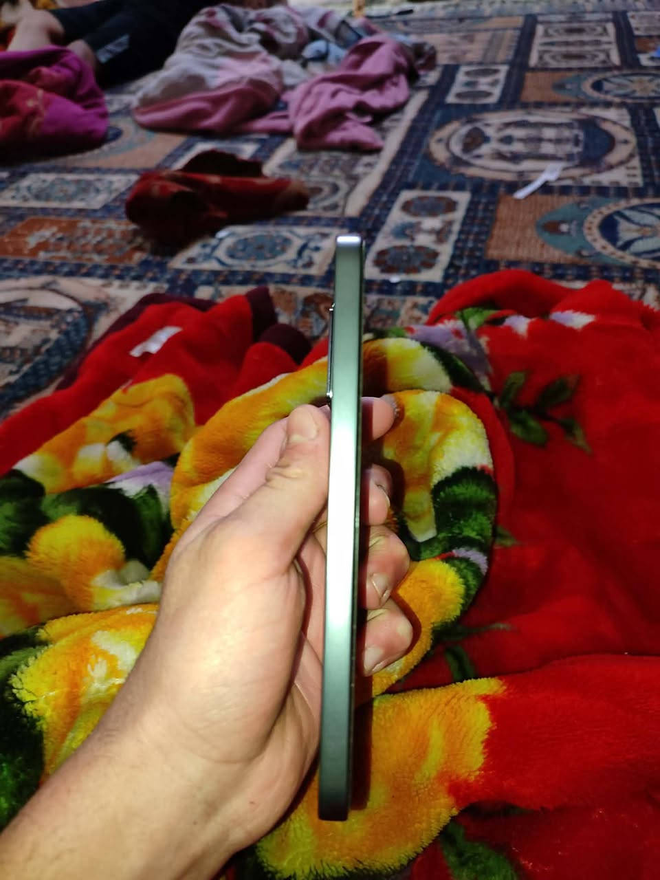 السلام عليكمInfinix GT 30 Pro
استخدام جدآ قليل نضافه 💯 كامل ملحقات نقص بس شاحن نفتح من ال كارتون 2026/1/31 
ذاكره 256 ألرام 12 
ألسعر 335 ألف 🔥
🚙 توصيل لا يوجد
📞 ***********
📍 ألعنوان
بغداد – مدينه صدر
شارع داخل مقابيل سوق الاولة
