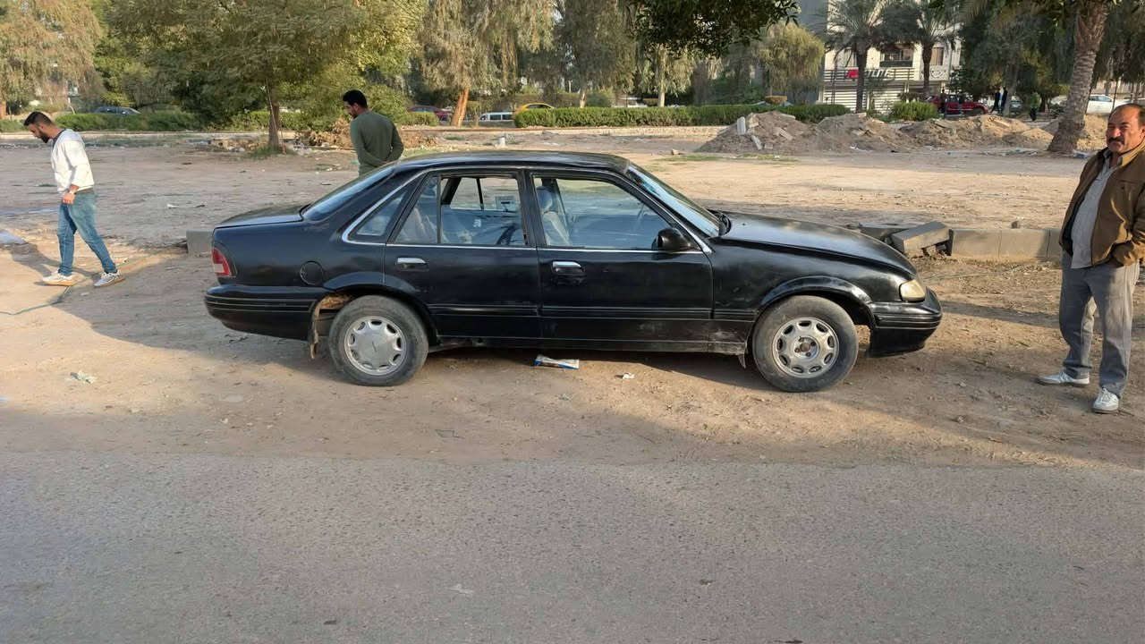 السلام عليكم 
برنس1994 رقم انكليزي بسمي كير جيد محرك جيد 
السعر 23وبيهه مجال رقم ***********
