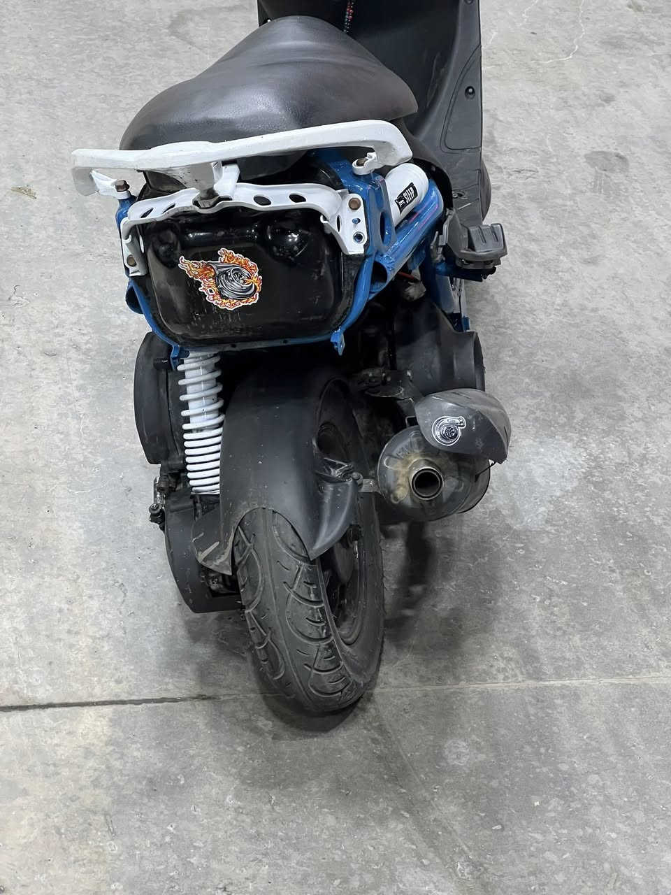 سلام عليكم ماكس عدله أي نقص مابيه تجفين جديد بوشه55سلف وهندر سعر350وبيه مجال بصيط عنوان بغداد شعب ***********
