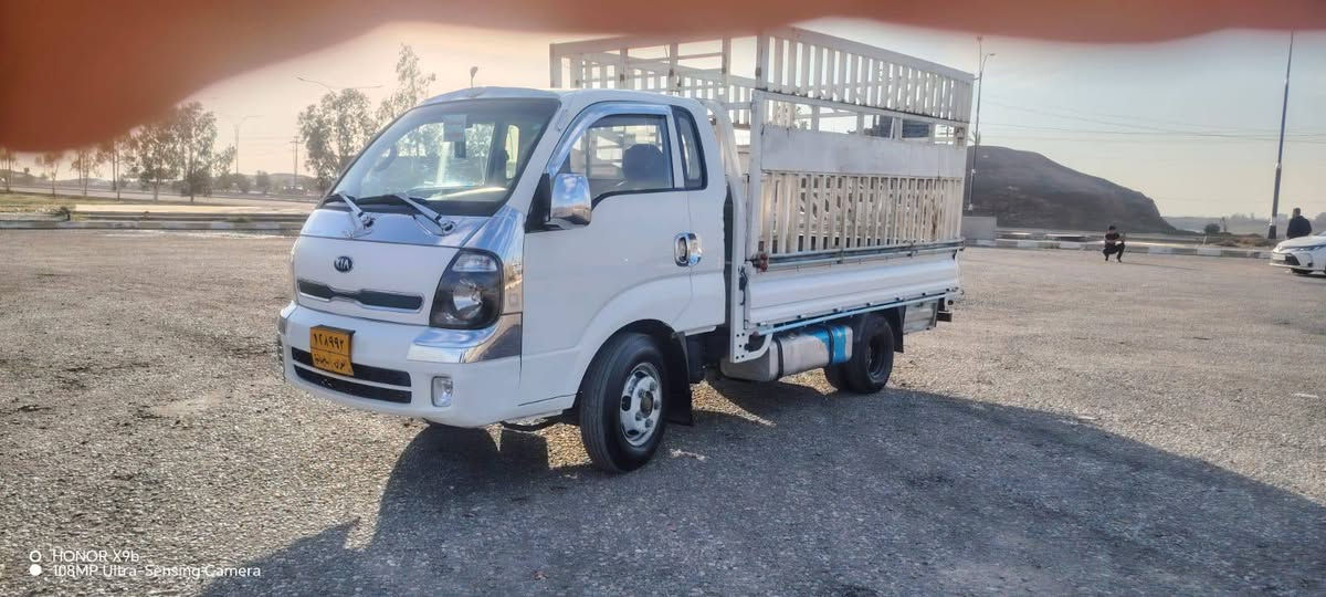 كيا حمل 4000 موديل 2016 بدون ضرر كير محرك اكسل شاصي شرط سنوية صاقط تايرات جديد سعر 150
***********
*********** كركوك, العراق
