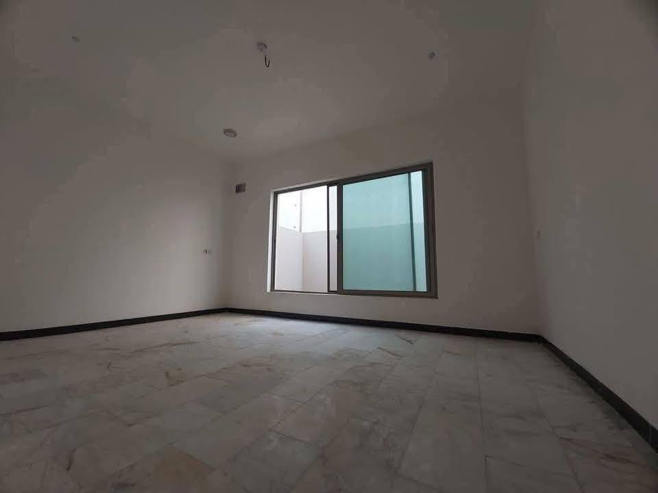 دار للبيع مجمع عماد سكر النجف المساحة 150 طابقين مطلوب للمصرف 90 الشراي وفلوسه جاهزه يتواصل واتساب فقط ***********
