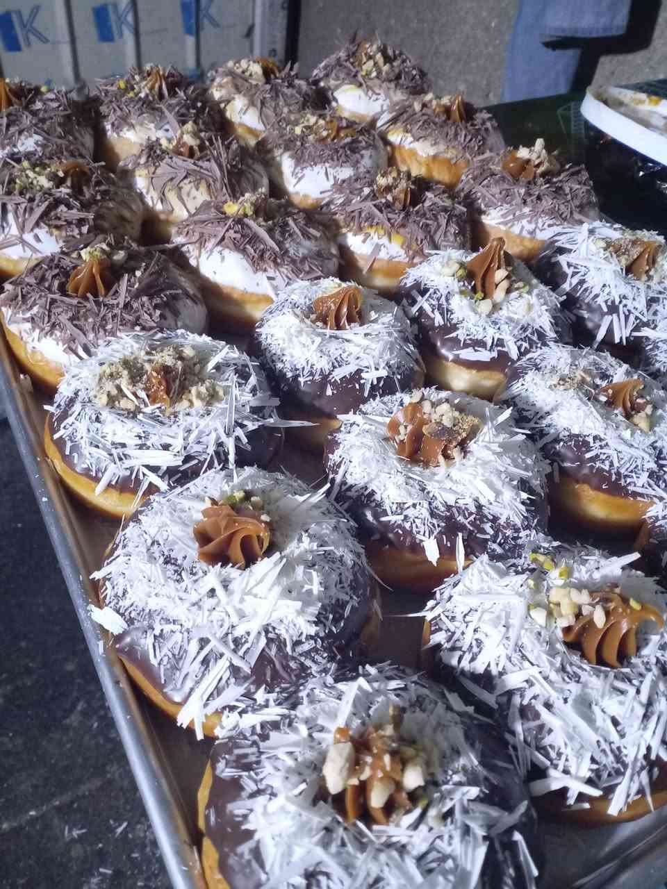 سلام عليكم خلفه صمون جرك فطأر دونات كريم باف كل المعجنات ***********
