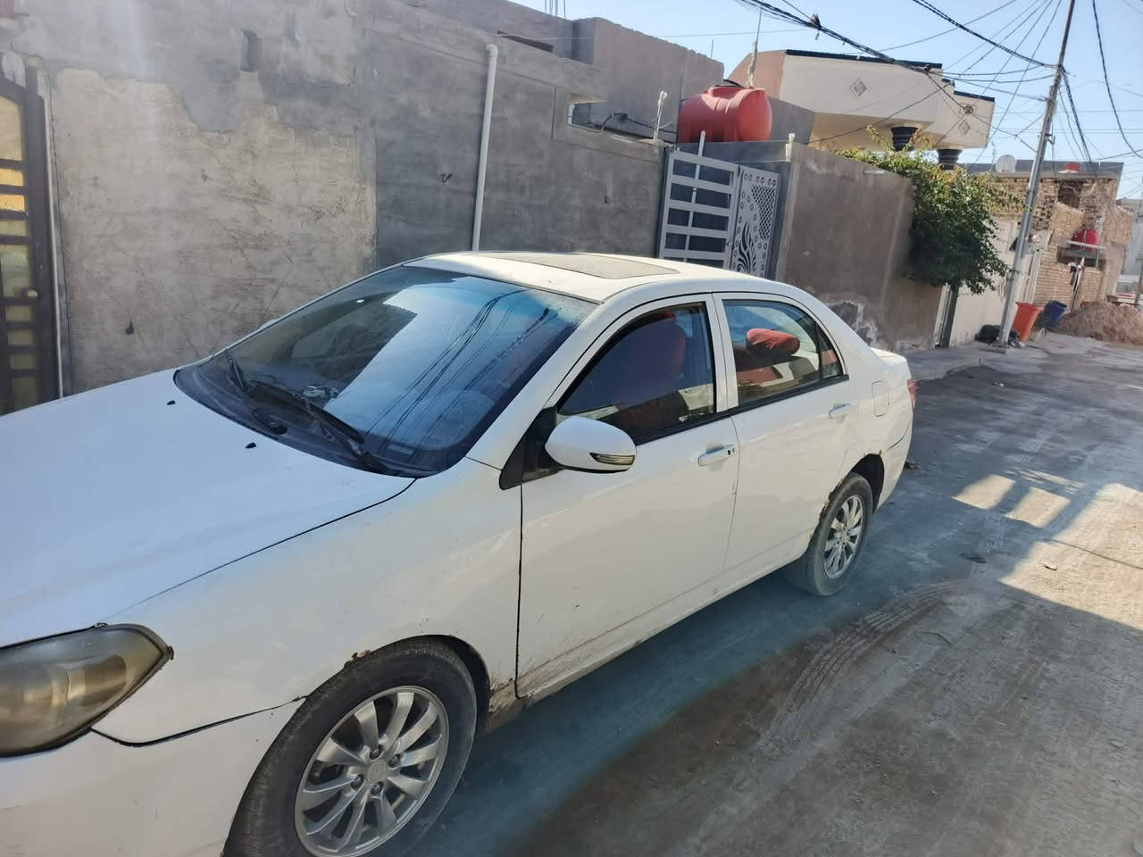 السلام عليكم للبيع سياره بي واي دي G3 موديل 13 رقم بابل محرك كير خير من الله السياره جاهزة بس يحتاجها صدر الامامي فقط وباقي جاهزة صبغ جاملغ و بنيد بدول الدواخل السعر 37 وبيه مجال بسيط مكاني بابل حي البكرلي الرجاء اني مكلف بل نشر أي استفسار اتصل على الرقم الهاتف ***********
