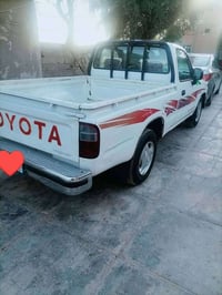 2004 بيكم تيوته سياره مكفوله كفاله عامه ماشيه 170رقمه بغداد سياره نضيف...