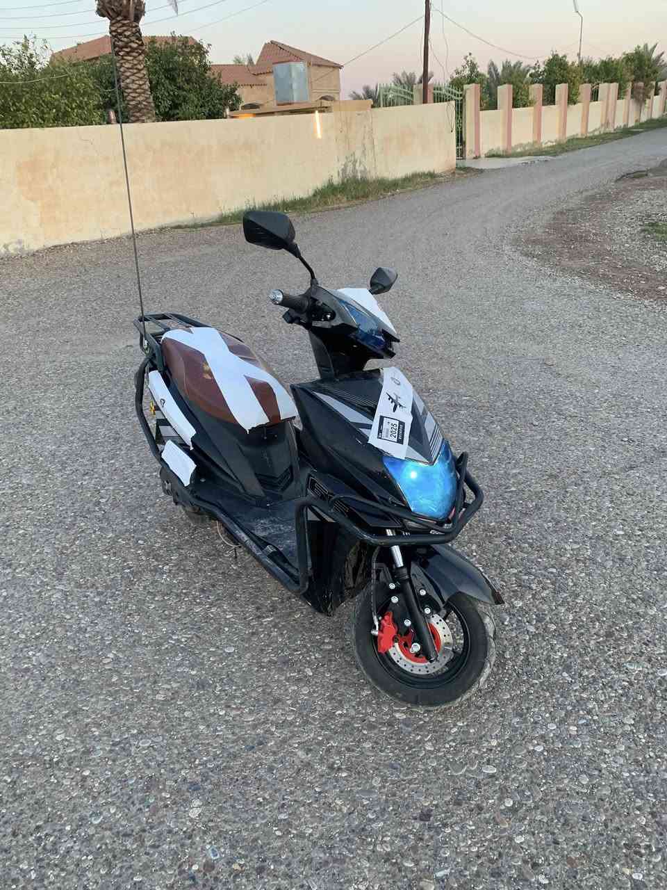 السلام عليكم للبيع موطور شحن سكنس6 بطاريت دبل 32امبير شرط فحص نضيف الموطور معنه الكلامه الموطور كلو شرط وفحص سعرو 475 بي مجال موجود نقد وقساط 💴 الاستفسار ***********
