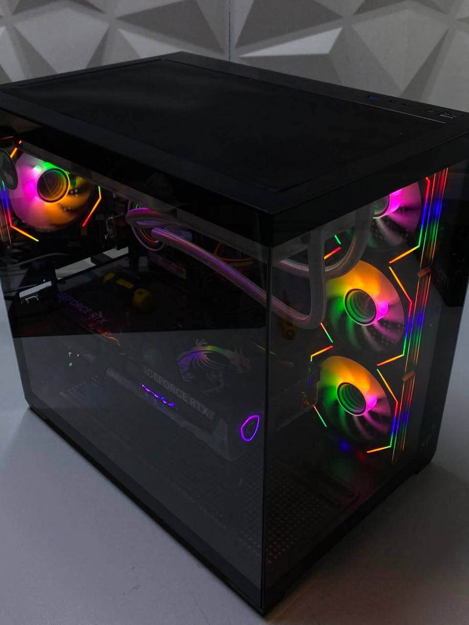 1390$

CPU : Rayzen 5 9600X 
GPU : RTX 5070 MSI 3FAN 🦹🏾‍♂️
MOTHERBOARD : MSI PRO B650M-E
RAM :  16GB 5600MHz CRUCIAL
STORAGE : 1TB TEAM-GROUP MP44Q
COOLER : LIQUID MANMU 360ML WHITE 
CASE : SP 2 GLASS 4FAN
POWERSUPPLEY : 700W GAMEMAX 80+GOLD 

بۆ حیجزکردن

*********** السليمانية, العراق
