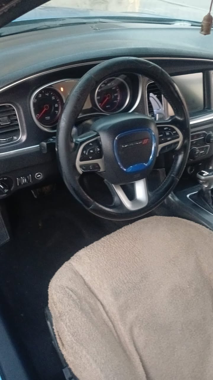 سلام عليكم جارجر 16معلايه 18 رقم الدولي تريد تحويل تريد وكاله محرك 3600توويل مكانهه بلبصره مكفوله من ضربه والايرباك ماعدا بابين فقط السعر157هاتف***********
