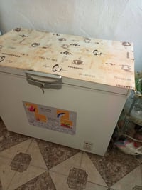 مجمده للبيع مستخدمه شي قليل  ٠٧٧٠٠٢٣٢٦٢٢ ٠٧٨٥٦١١١٦٧٩