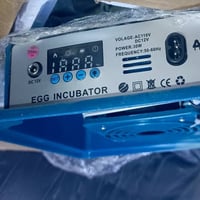 حاضنة بيض أوتوماتيكية • ١٢-١٦ بيضة • بطارية ١٢ فولت