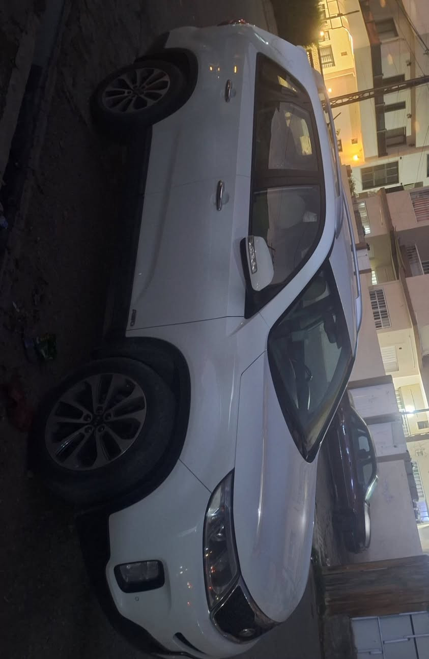 سورينتو ٢٠١٣ رقم كركوك ٦ سلندر
مشروع وطني سنوية جديدة قسيمة بانزين
بدون صبغ مكان كركوك 
السعر ١٧٥
***********
