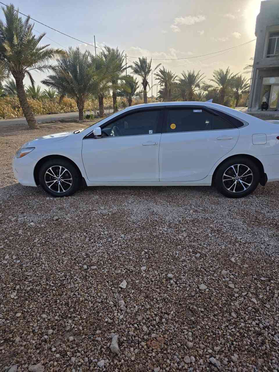 كامري موديل 2016  وارد أمريكي  مواصفات معروفه تفاصيل بل سونار اتصال على رقم فقط *********** مكاني فلوجه
