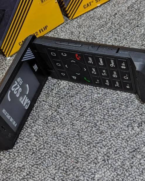 للبيع موبايل كتر بلر مضاد للماء والكسر نضام اندرويد يعني يشغل وتساب يوتيوب جميع تطبيقات جهاز جديد غير مستخدم مع ملحقات والكارتون 
***********
***********
