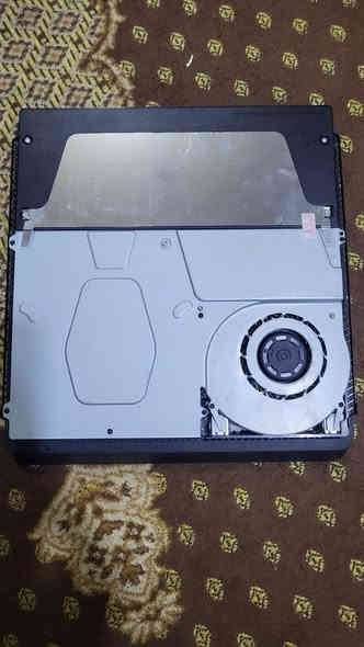 سلام عليكم بلي فور سلم 
جهاز نضيف 
كامل ملحقات 
النظام 12.9
2يدات أصلية و تجارية 
أقراص3 FC25 تكن7 THE CREW2 
السعر 320 وابي مجال بسيط 
مكاني بغداد 
للتواصل *********** واتساب
