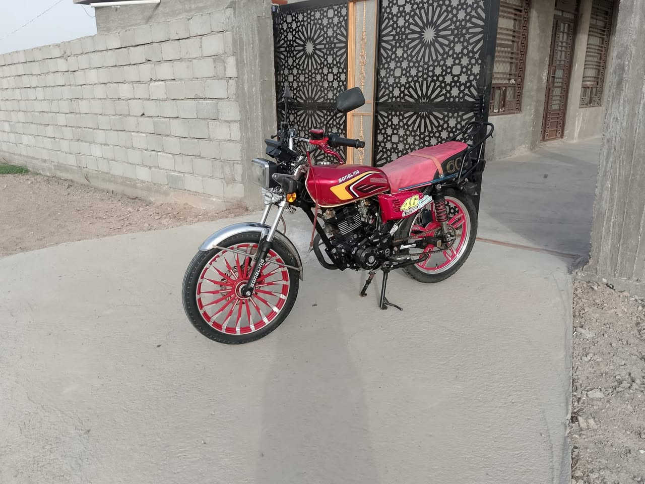 سونك  2026 أوراق كهربائيات كاملة السعر 600 وبيها مجال المكان المحمودية حي المرتضى ***********
