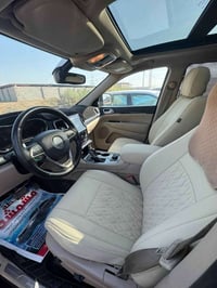 جراند شيروكي ليمتد • V6 3600 • ١١٠٠٠٠ كم