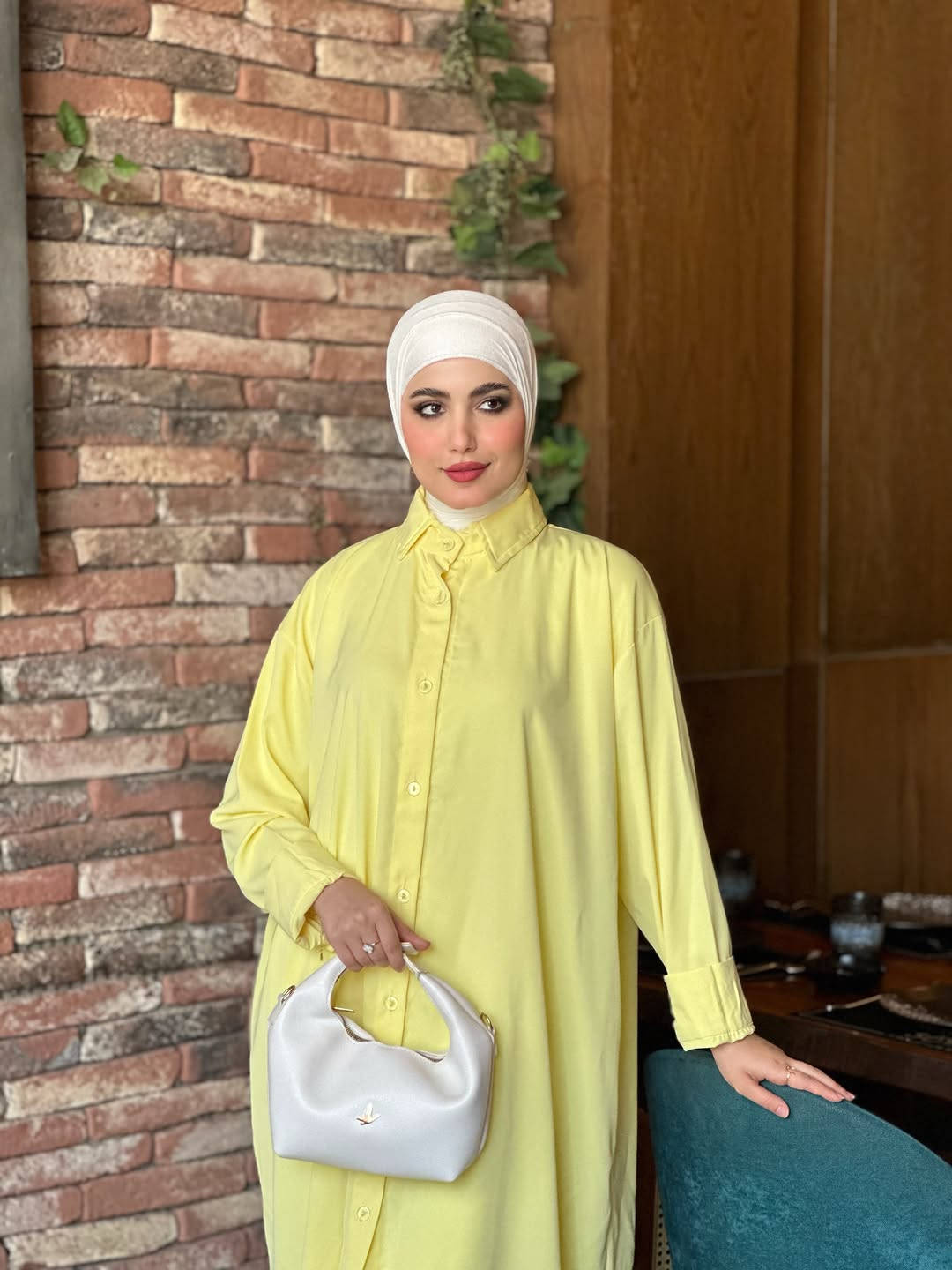 ⁨	New collection summer 2026🌻
ترند القمصان الطويله لهذا الموسم هذا الموديل 🌸
الأزرار من الأمام وفتحة من جوانب انتي تكدرين تتحكمين بالبسه🎀
القطعه تجنن راقيه وبارده جداً أنيقه لدوام والكل مكان وزمان 💞
القياسات 1-2 يلبس قياس (38-48)
الألوان (اسود_زيتوني _ليموني _فوشي )
الطول 125 سم

السعر 25 الف 
احجزي الان قبل نفاذ الكميه❤️‍🔥
#ملابس #قميص #فستان #اكسبلورر⁩


**إذا كنت صاحب هذا الإعلان وتريد حذفه لأي سبب، رجاءا أرسل رسالة إلى الدعم الفني**