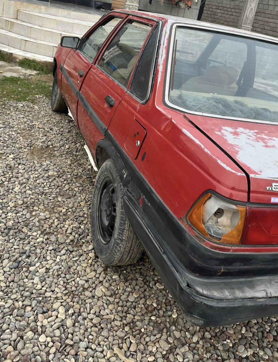 كرونا معوقين ٨٤
اوراقها كاملة مسجلة راعيها بكركوك وما اندلو موجود مستمسكاتو وموقع سكنو وكل اوراقها . محركها بي بداية تبخير وصدرها الامامي بي شوية تعب مبدلو درايم شفتات جدد ومشط ستيرن جديد والسيارة شغالة تمشي ما عايزها شي . السعر المطلوب ١٤ وبي مجال قليل للشراي 
الموقع الشرقاط الخصم 
***********
