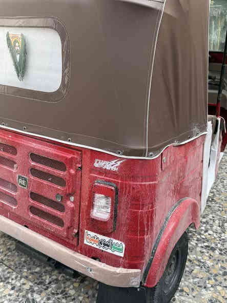 السلام عليكم تكتك 2018 شهر 12 رقم وسنويه بغداد تحويل ثاني يوم كشره نضيف مكينه نضيفه العنوان الكماليه شارع المصرف 
السعر 4500🥰
***********
